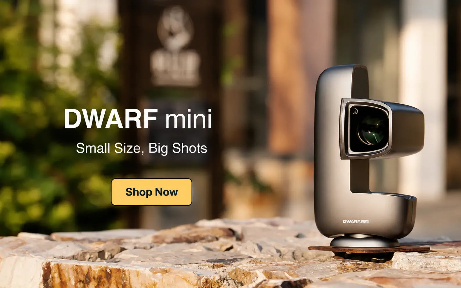 Camera device labeled 'DWARF mini' with a blurred background